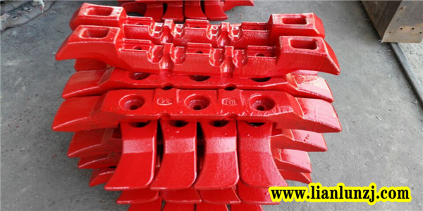 大型刮板輸送機(jī)<i style='color:red'>17gl7-1刮板</i>鍛造工藝的重難點(diǎn)在哪？